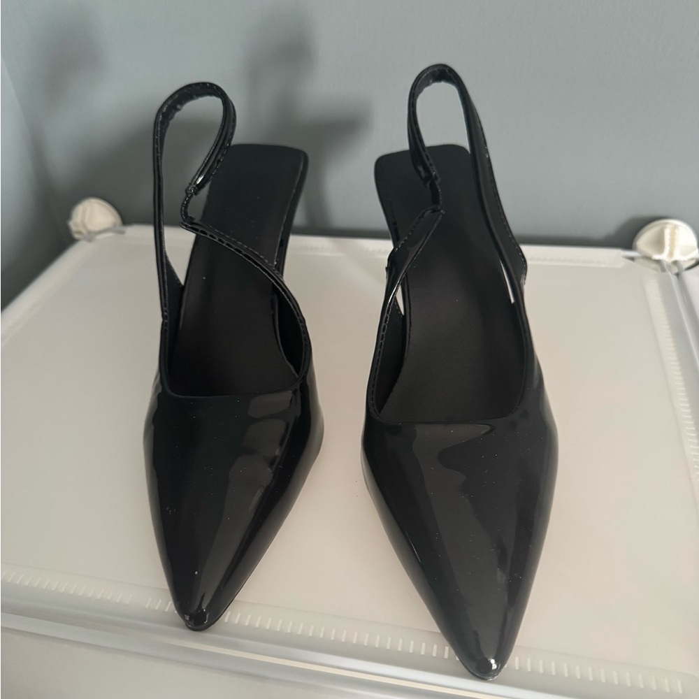 Black Slingback Heels - Picture 2 of 3